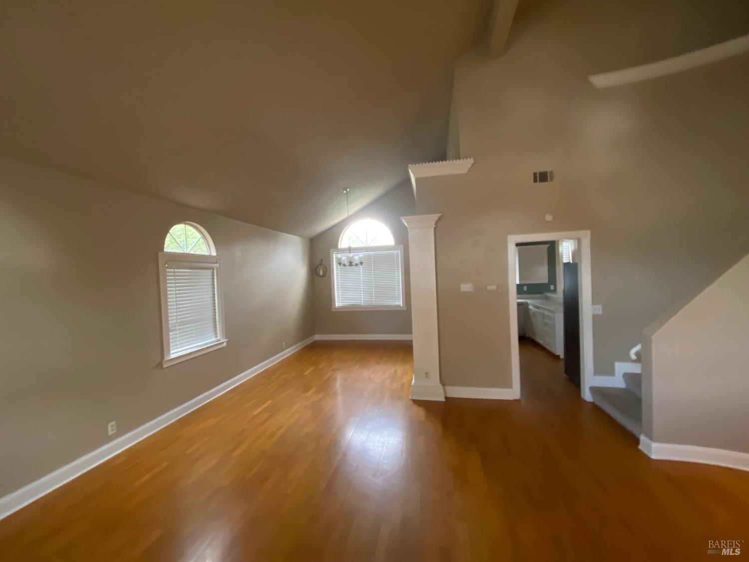 Detail Gallery Image 10 of 23 For 401 Donaldson Ct, Suisun City,  CA 94585 - 3 Beds | 2/1 Baths