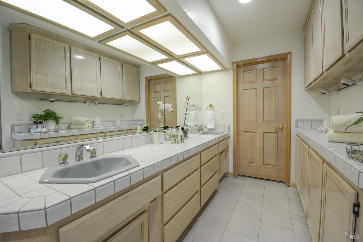 Detail Gallery Image 66 of 99 For 3368 Hidden Valley Ln, Fairfield,  CA 94534 - 4 Beds | 3/1 Baths