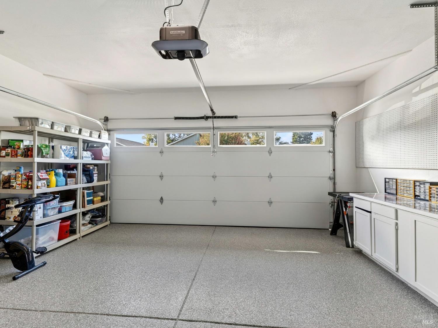 Detail Gallery Image 15 of 58 For 330 Orchard St, Healdsburg,  CA 95448 - 2 Beds | 2 Baths