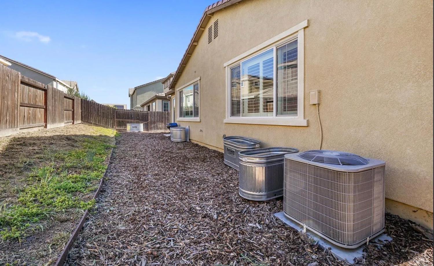 Detail Gallery Image 21 of 25 For 130 Clematis St, Vacaville,  CA 95687 - 3 Beds | 2 Baths