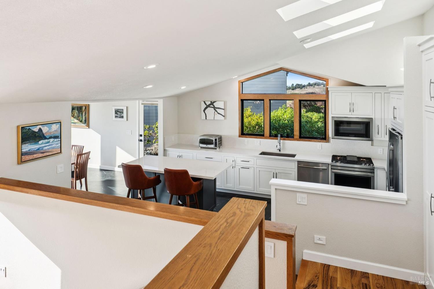 Detail Gallery Image 19 of 49 For 301 Sanderling Ct, Bodega Bay,  CA 94923 - 3 Beds | 2 Baths