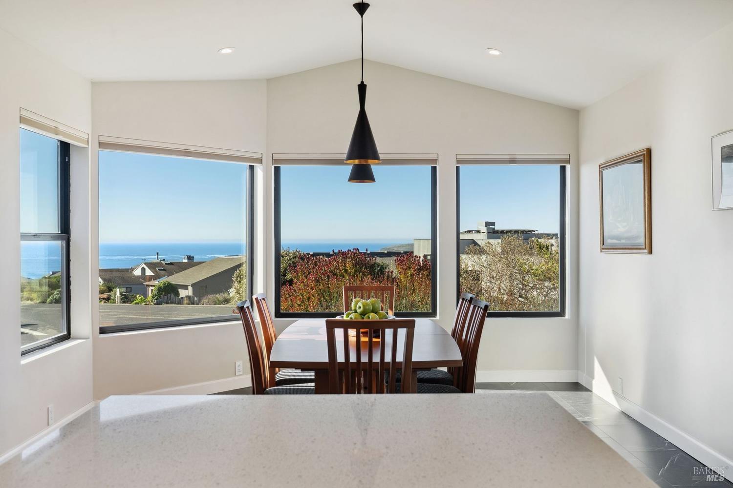 Detail Gallery Image 24 of 49 For 301 Sanderling Ct, Bodega Bay,  CA 94923 - 3 Beds | 2 Baths