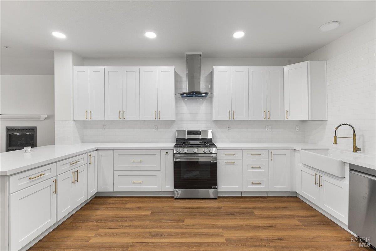 Detail Gallery Image 15 of 36 For 302 Laurel Ct, Cloverdale,  CA 95425 - 2 Beds | 2 Baths