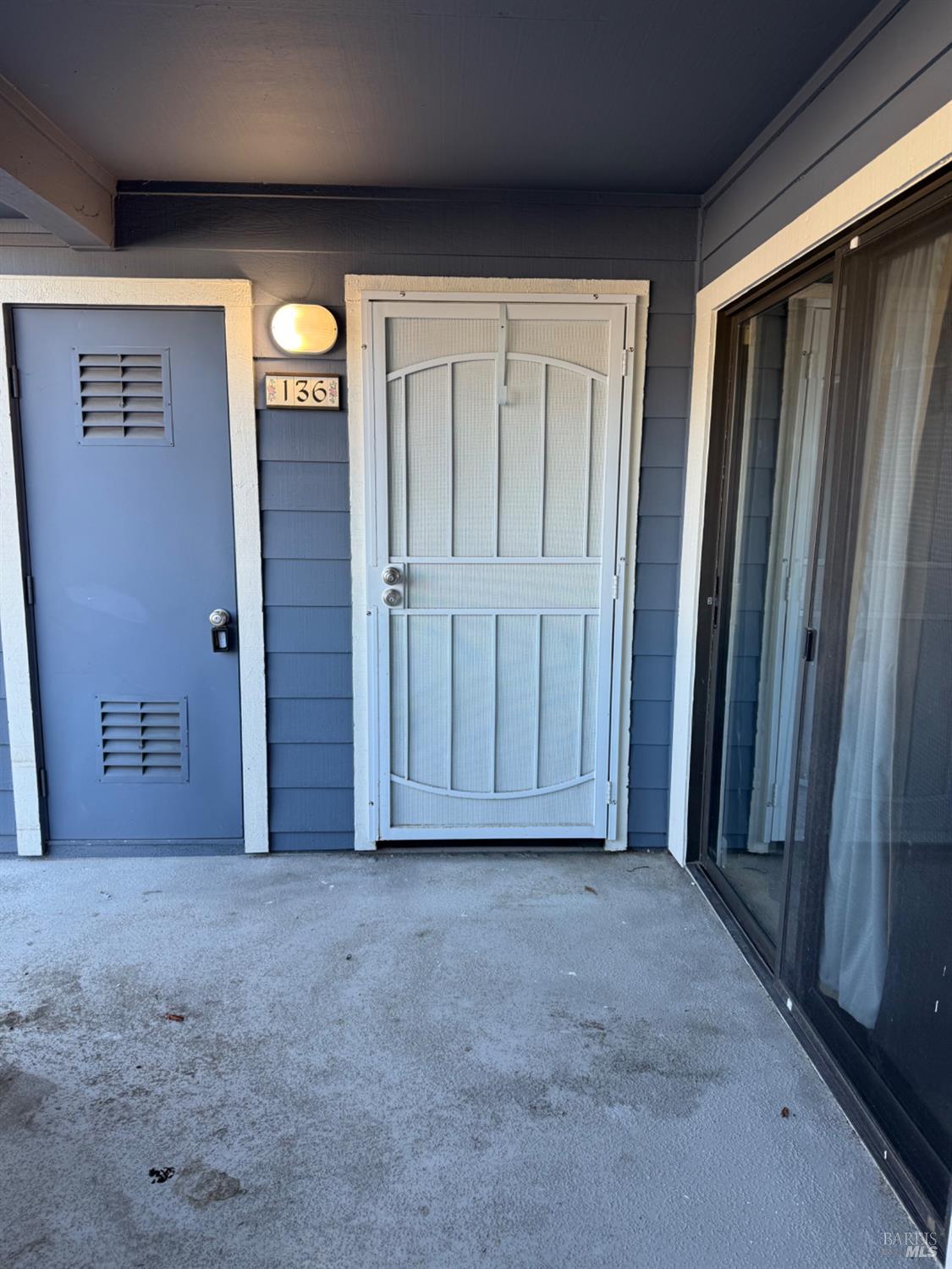 Detail Gallery Image 8 of 28 For 136 Sea Crest Cir, Vallejo,  CA 94590 - 2 Beds | 1 Baths