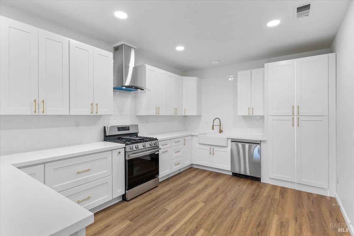 Detail Gallery Image 17 of 36 For 302 Laurel Ct, Cloverdale,  CA 95425 - 2 Beds | 2 Baths