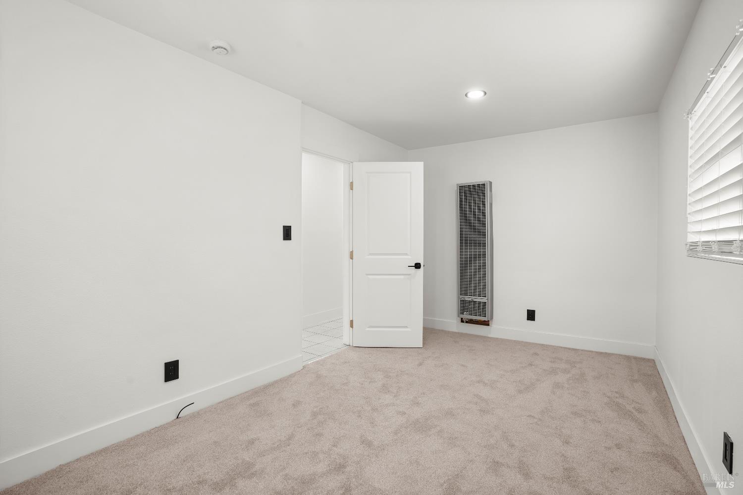 Detail Gallery Image 27 of 54 For 370 Clara St, Oakland,  CA 94603 - 5 Beds | 3 Baths