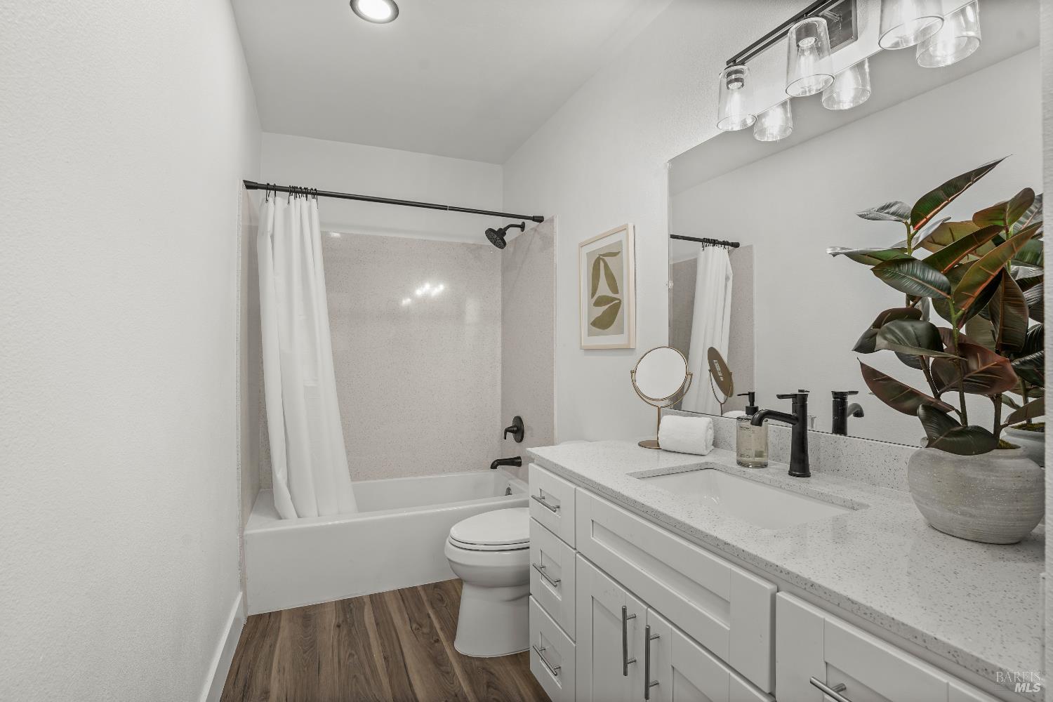 Detail Gallery Image 39 of 54 For 370 Clara St, Oakland,  CA 94603 - 5 Beds | 3 Baths