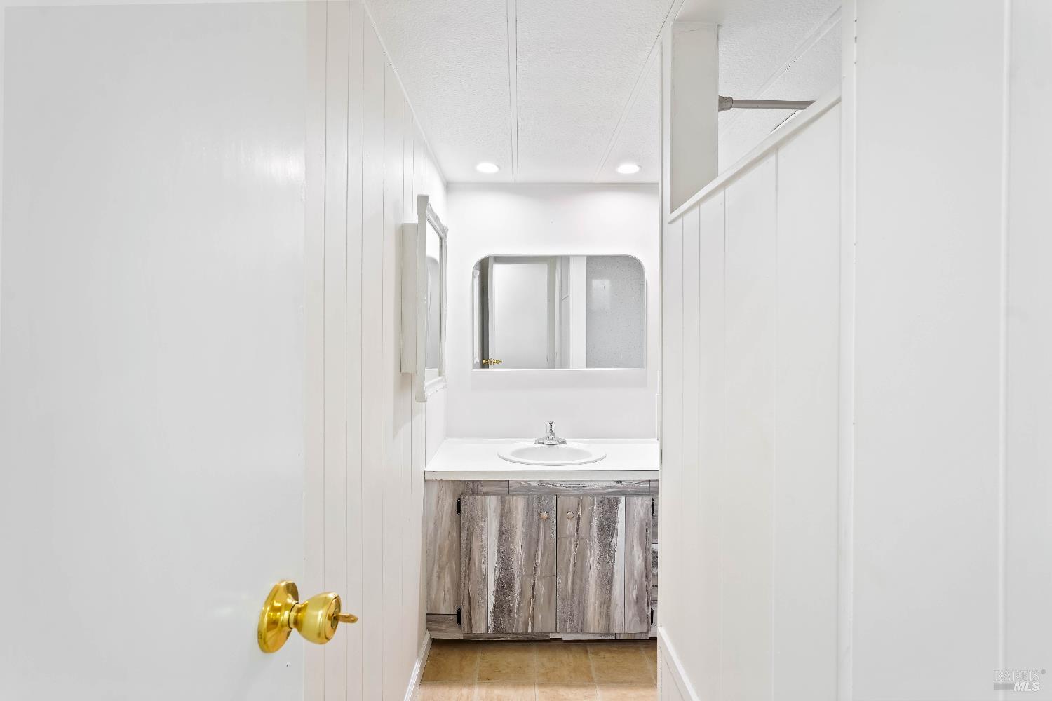 Detail Gallery Image 10 of 27 For 46 Anza Ct, Fairfield,  CA 94533 - 2 Beds | 1 Baths