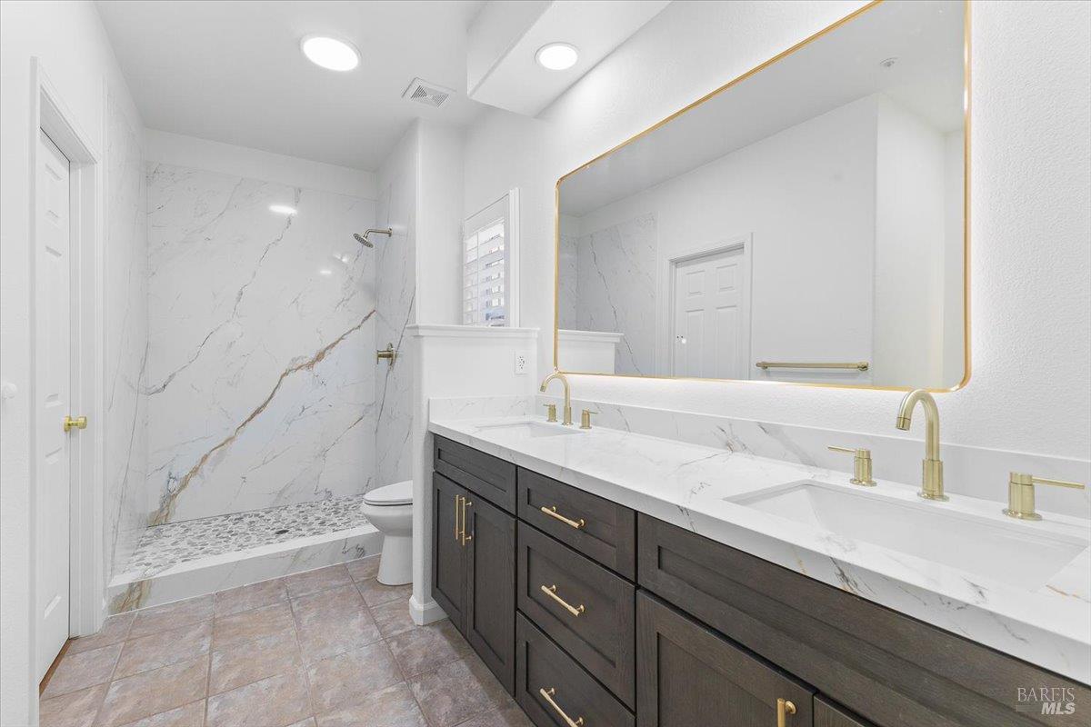 Detail Gallery Image 25 of 36 For 302 Laurel Ct, Cloverdale,  CA 95425 - 2 Beds | 2 Baths