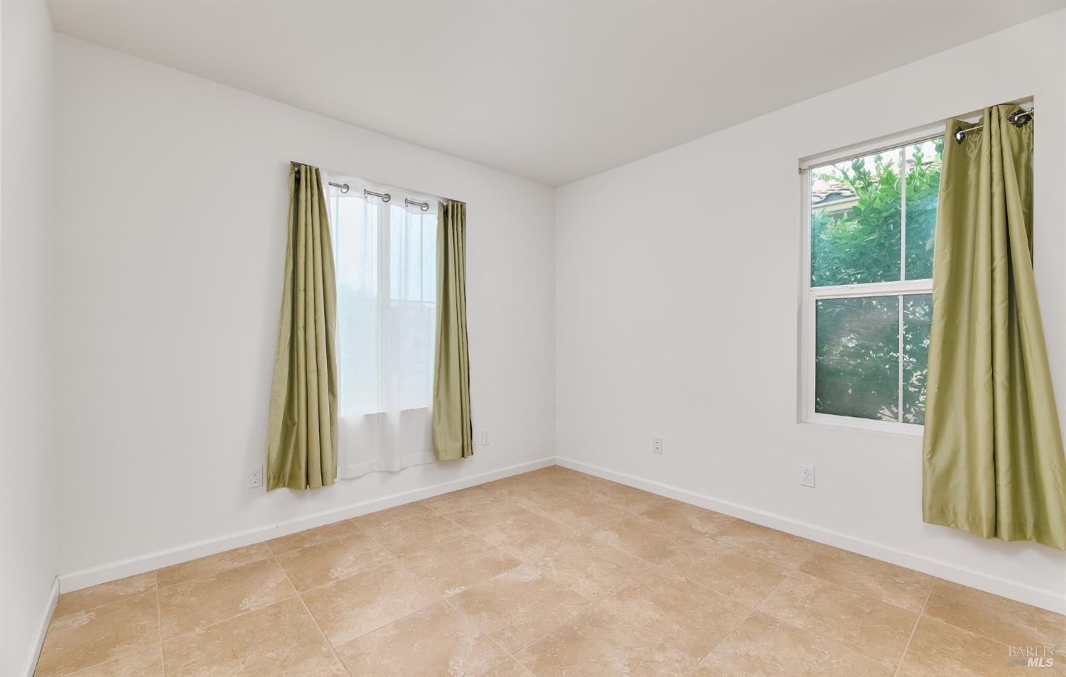 Detail Gallery Image 16 of 21 For 504 Silver Ridge Dr, Rio Vista,  CA 94571 - 2 Beds | 2 Baths