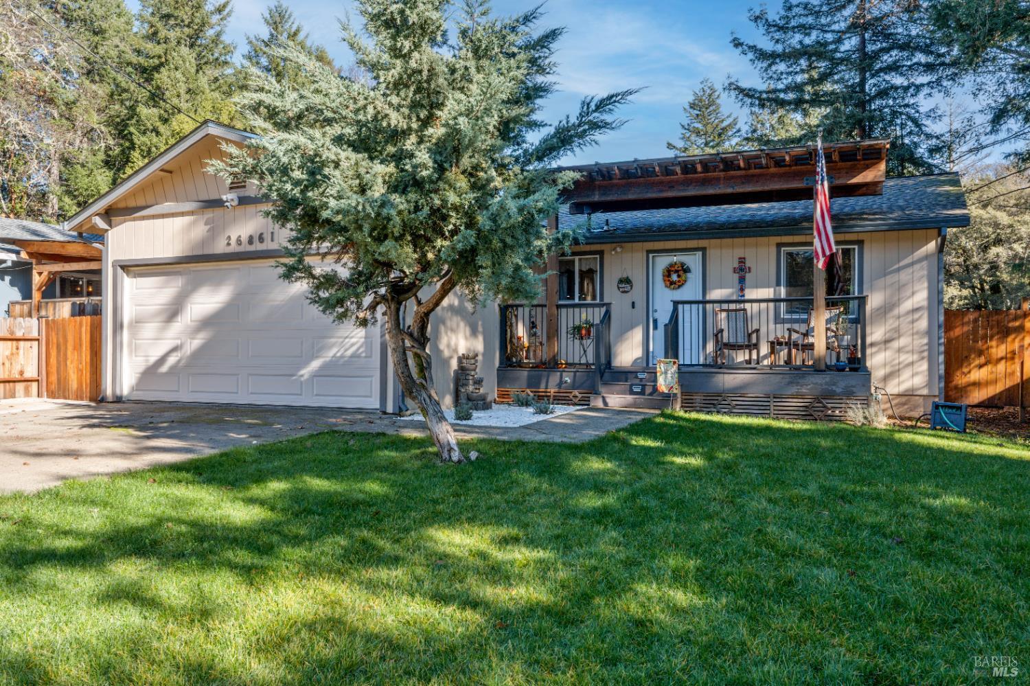 Detail Gallery Image 2 of 16 For 26861 Oriole Dr, Willits,  CA 95490 - 3 Beds | 2 Baths