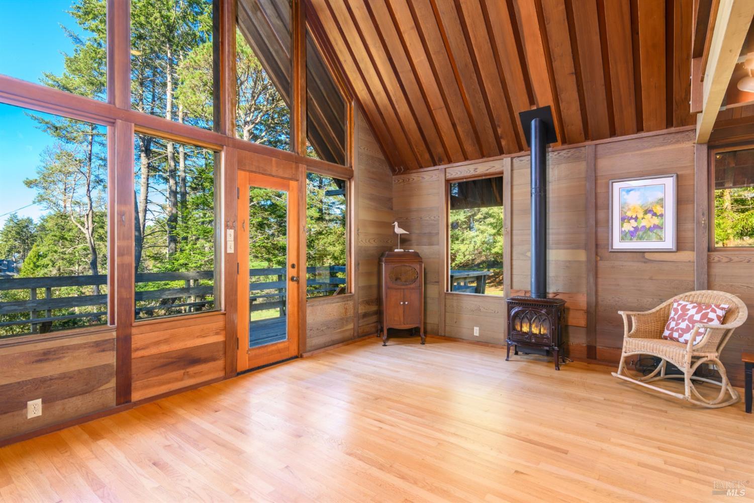 Detail Gallery Image 16 of 46 For 35402 Fly Cloud Rd, The Sea Ranch,  CA 95497 - 2 Beds | 2 Baths