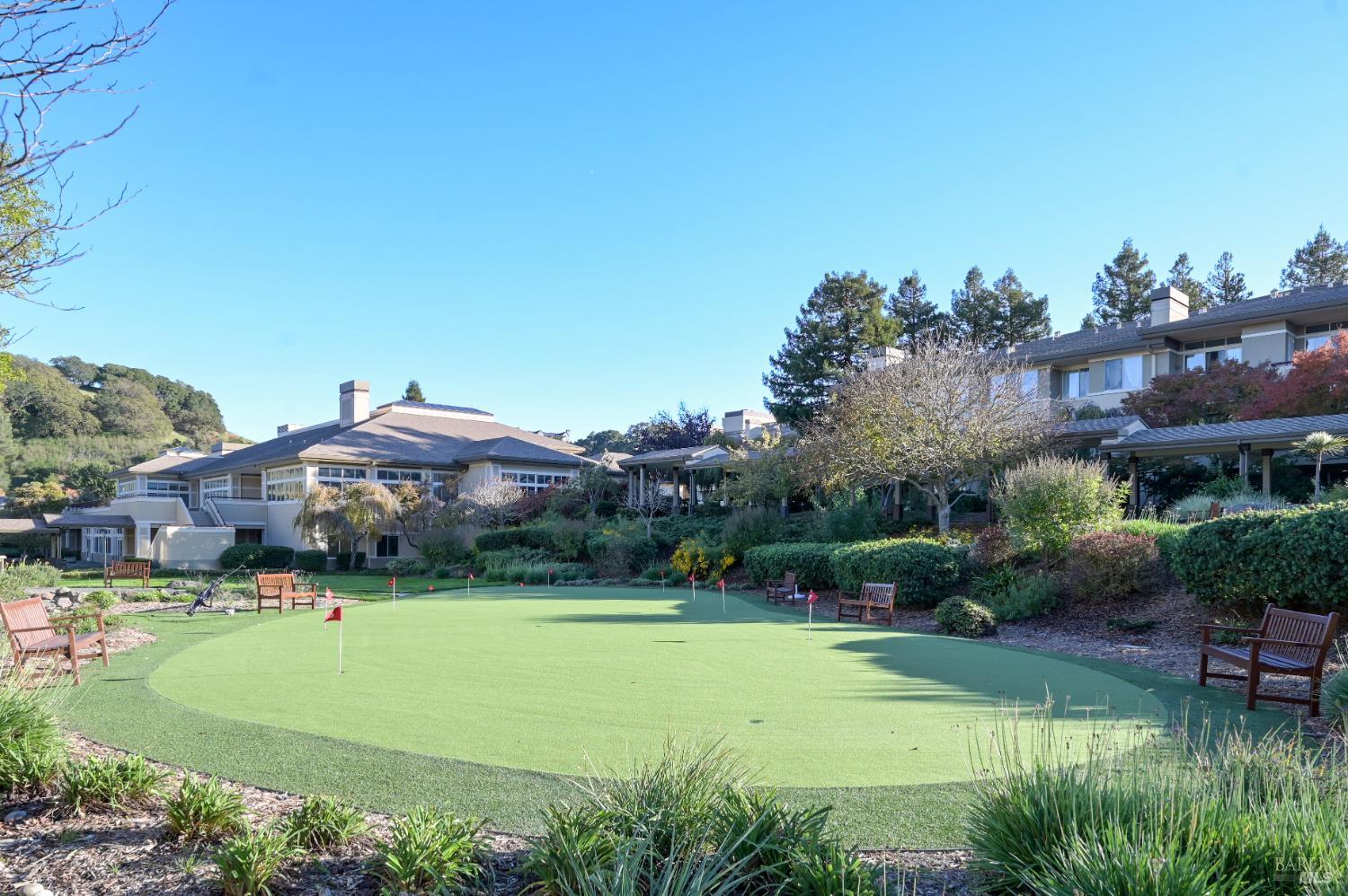 Detail Gallery Image 24 of 28 For 200 Deer Valley Rd 1c,  San Rafael,  CA 94903 - 1 Beds | 1/1 Baths