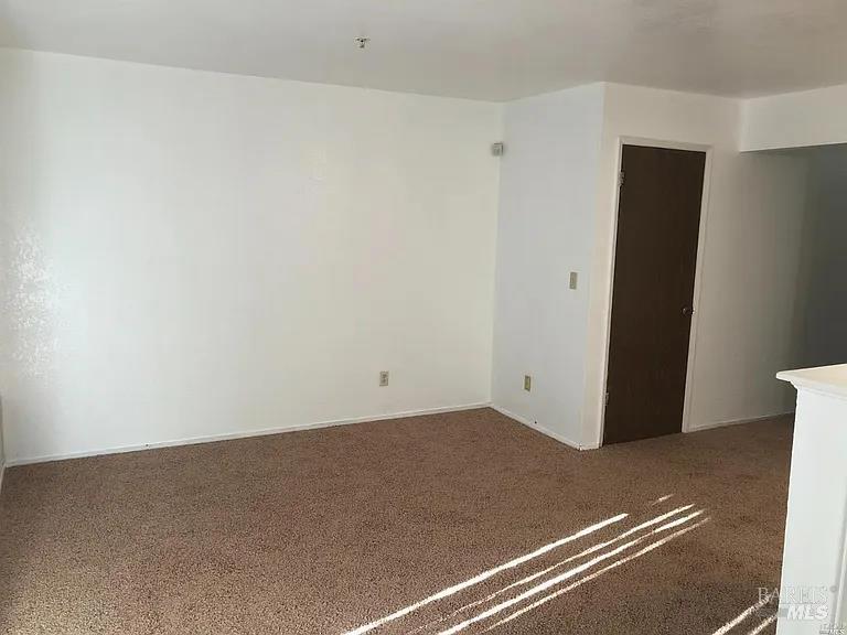 Detail Gallery Image 14 of 19 For 1941 Grande Cir #48,  Fairfield,  CA 94533 - 2 Beds | 1/1 Baths