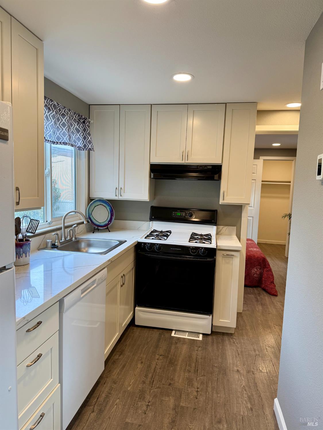 Detail Gallery Image 12 of 38 For 133 Calle Chapultepec Unkn, Vacaville,  CA 95687 - 2 Beds | 2 Baths