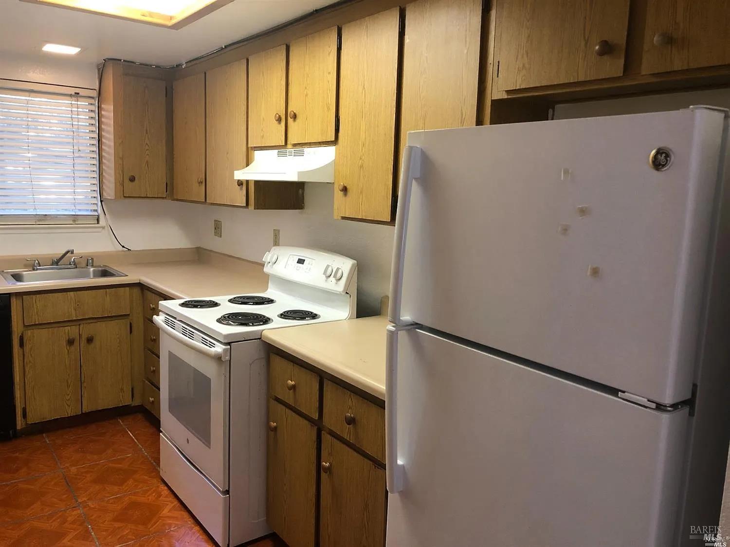 Detail Gallery Image 10 of 19 For 1941 Grande Cir #48,  Fairfield,  CA 94533 - 2 Beds | 1/1 Baths