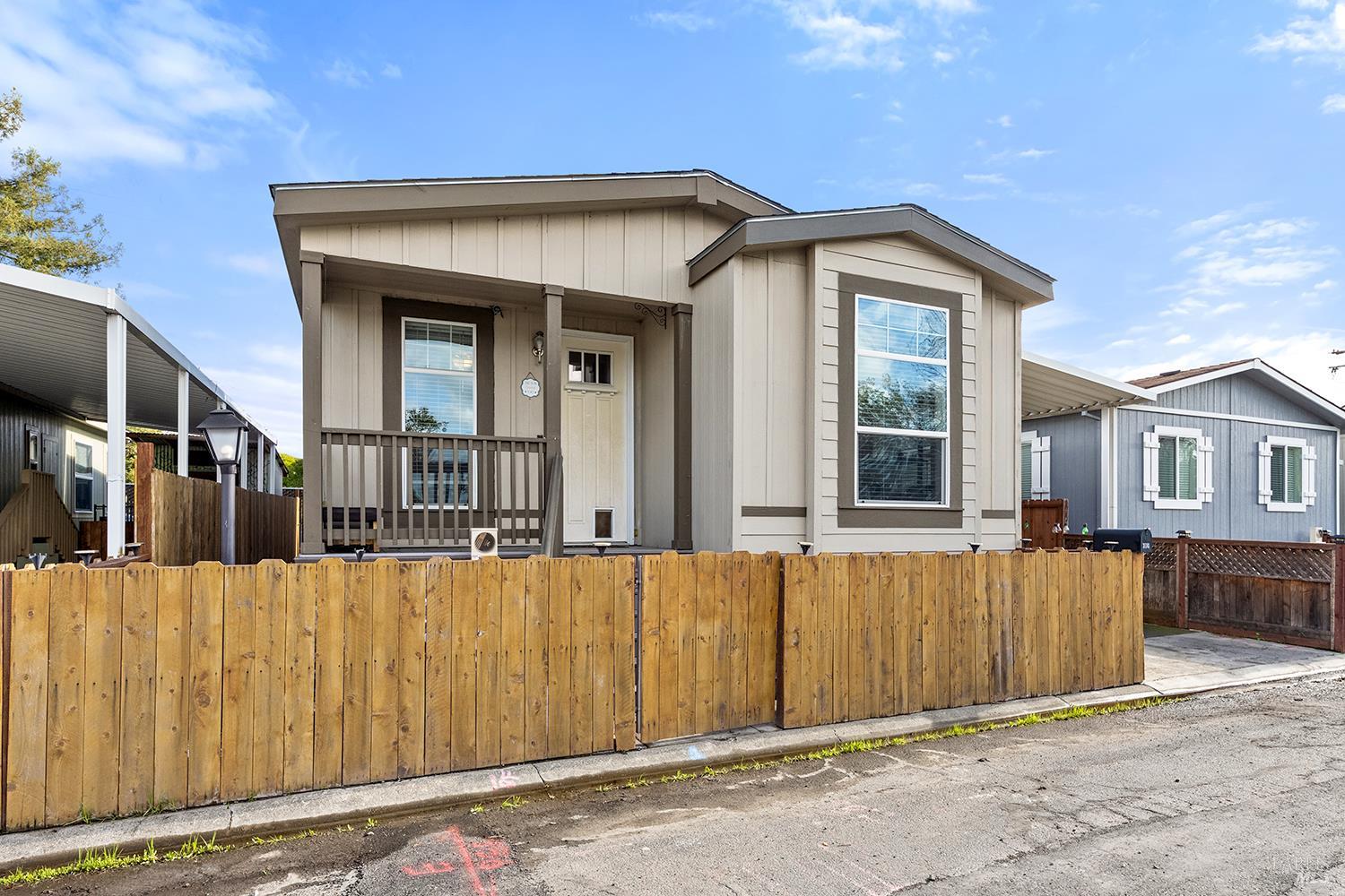 Front Image Thumbnail for BA325099666