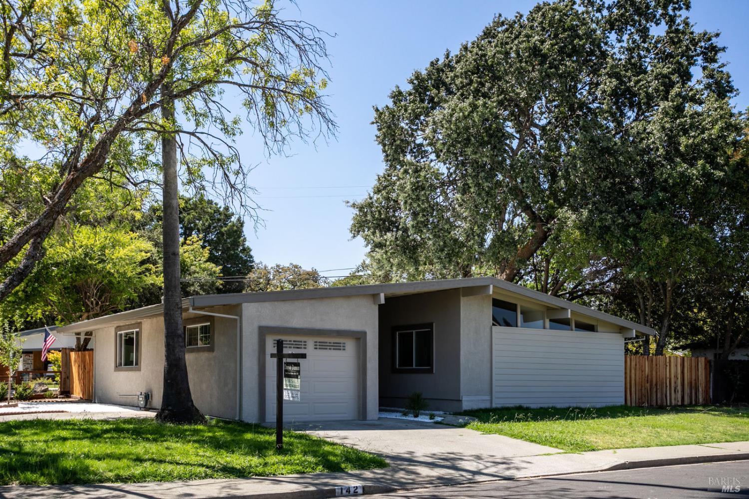 Front Image Thumbnail for BA325099469