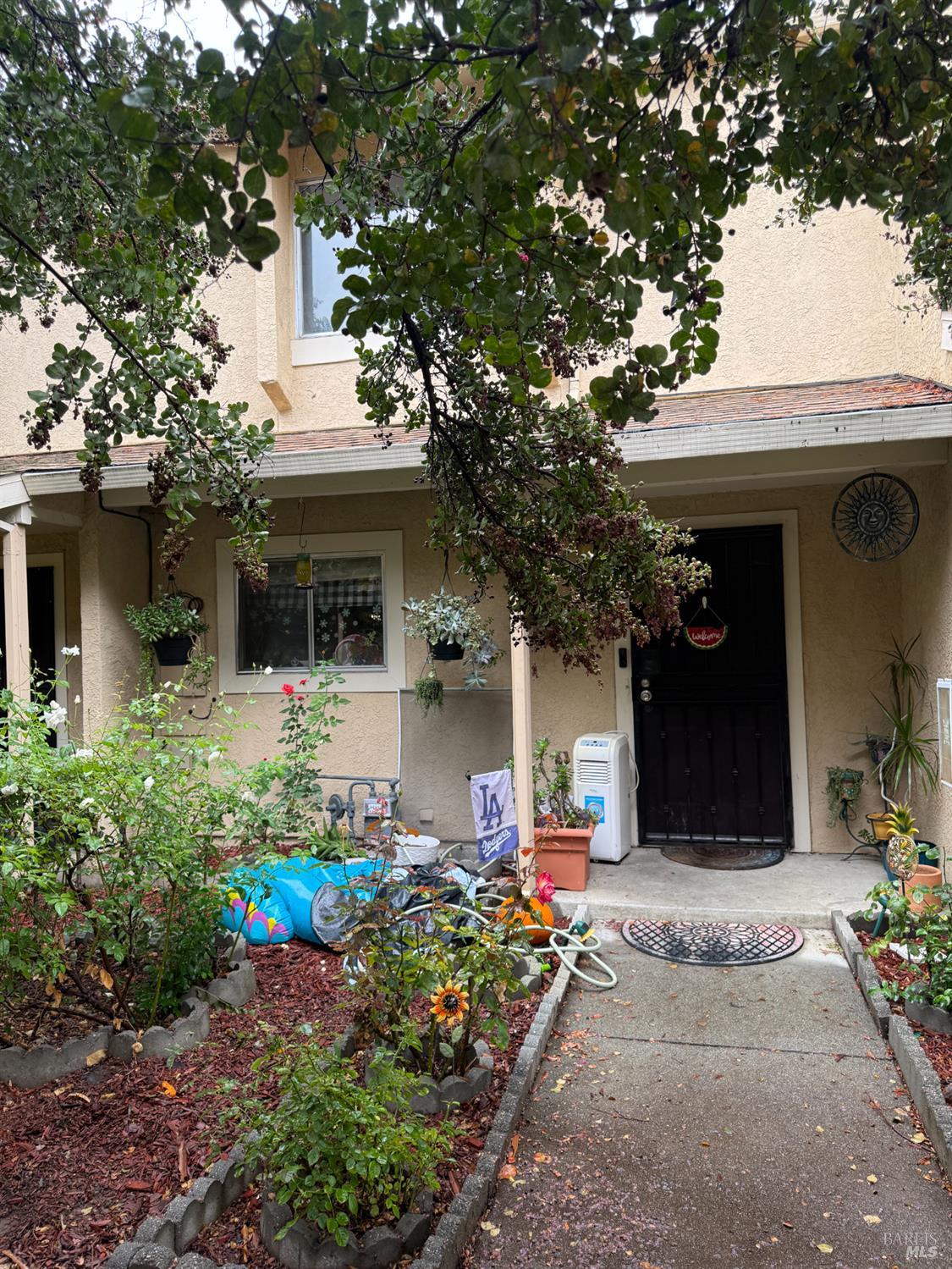 Detail Gallery Image 2 of 19 For 1941 Grande Cir #48,  Fairfield,  CA 94533 - 2 Beds | 1/1 Baths