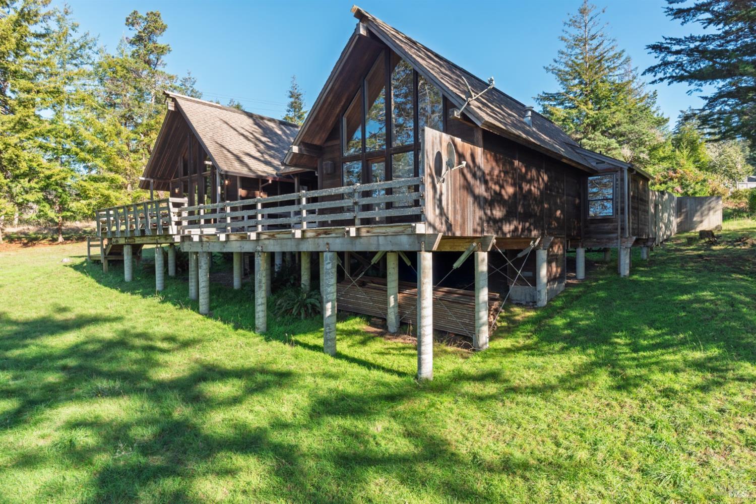 Detail Gallery Image 4 of 46 For 35402 Fly Cloud Rd, The Sea Ranch,  CA 95497 - 2 Beds | 2 Baths