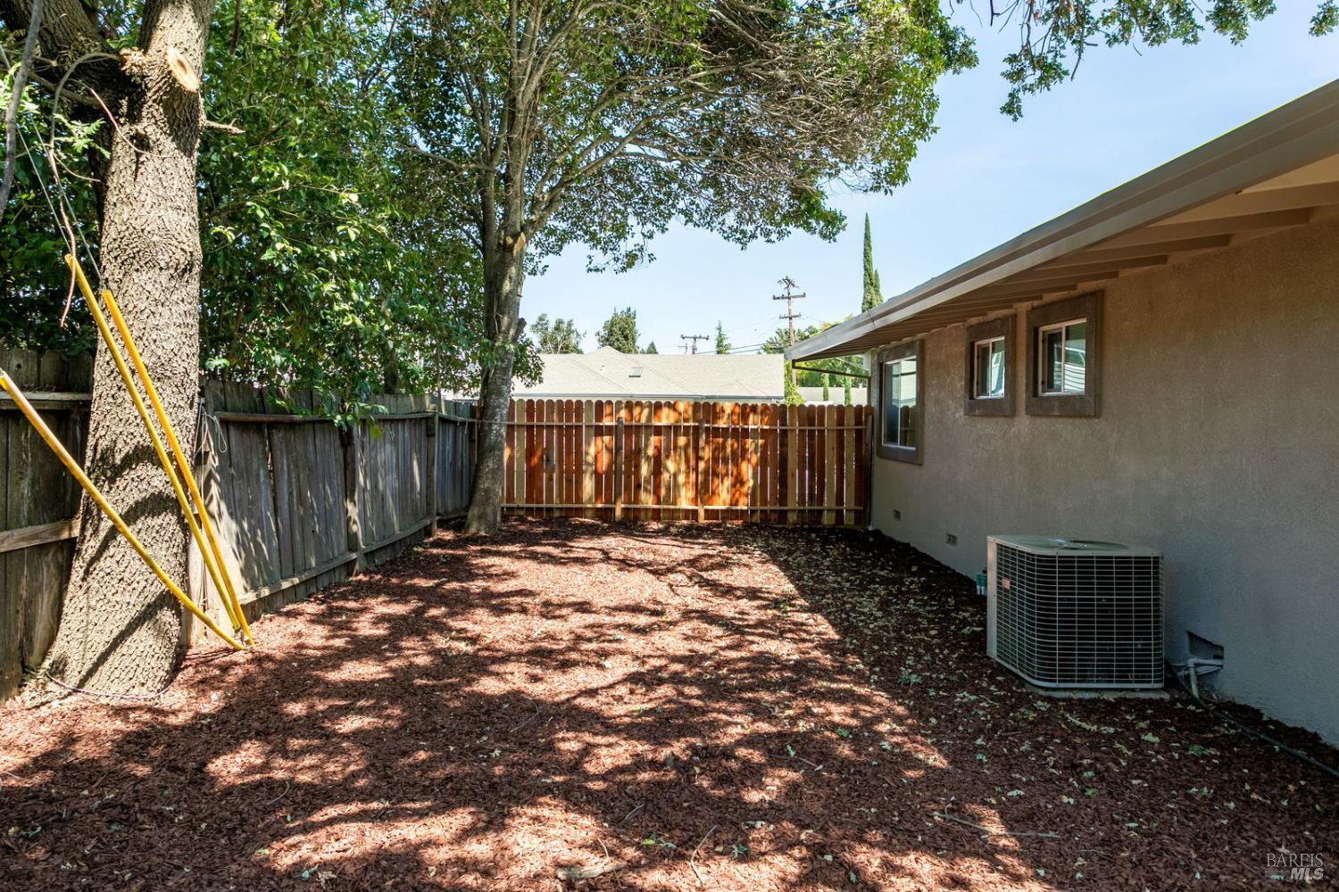 Detail Gallery Image 26 of 29 For 142 Anita Ct, Vacaville,  CA 95688 - 3 Beds | 2 Baths
