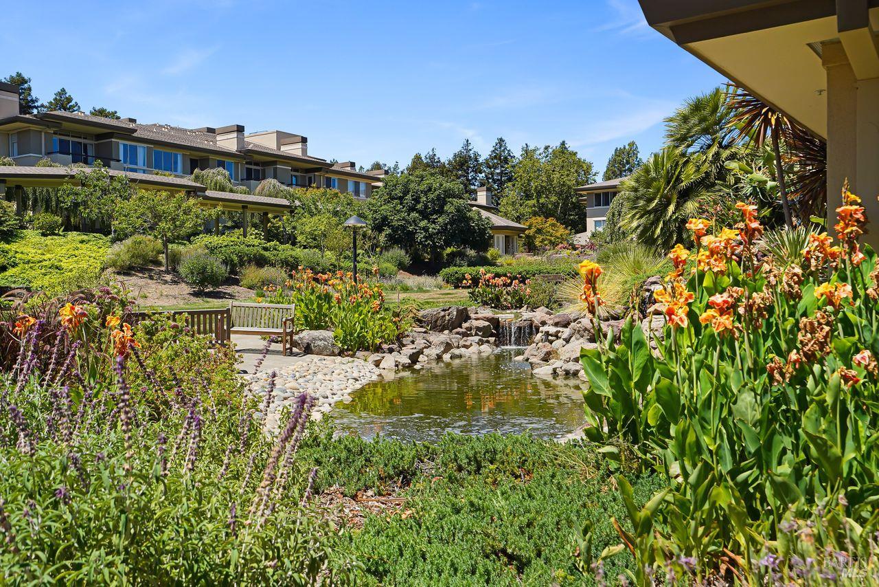 Detail Gallery Image 27 of 28 For 200 Deer Valley Rd 1c,  San Rafael,  CA 94903 - 1 Beds | 1/1 Baths