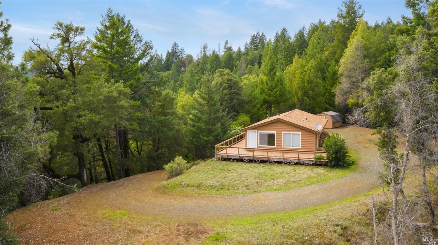 Detail Gallery Image 19 of 30 For 1500 Deer Trail Dr, Laytonville,  CA 95454 - 2 Beds | 2 Baths