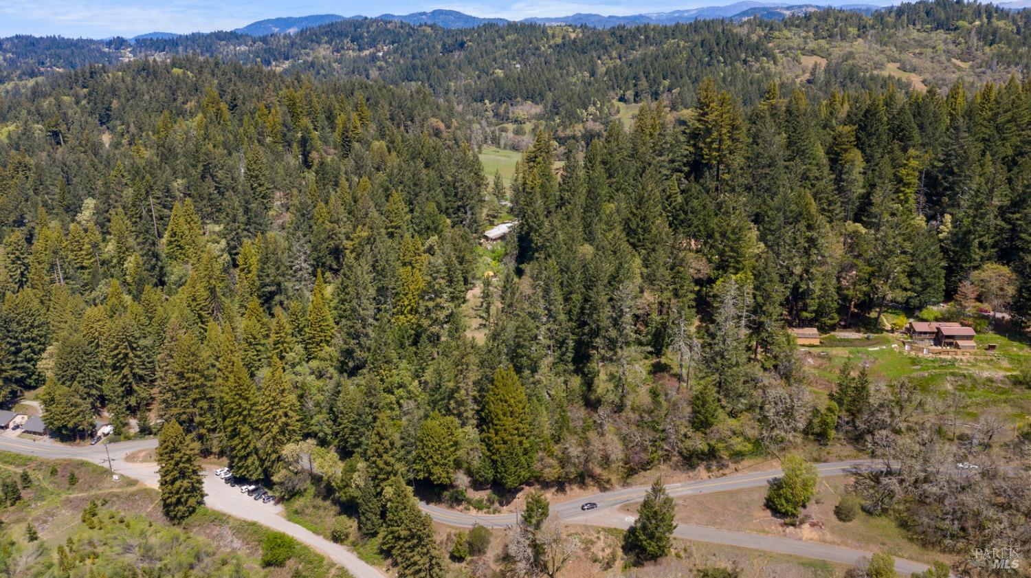 Detail Gallery Image 3 of 8 For 24680 Brooktrails Dr, Willits,  CA 95490 - – Beds | – Baths