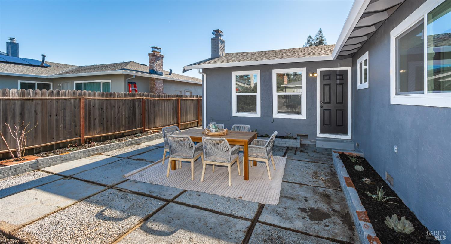 Detail Gallery Image 38 of 48 For 1842 Trower Ave, Napa,  CA 94558 - 3 Beds | 2 Baths