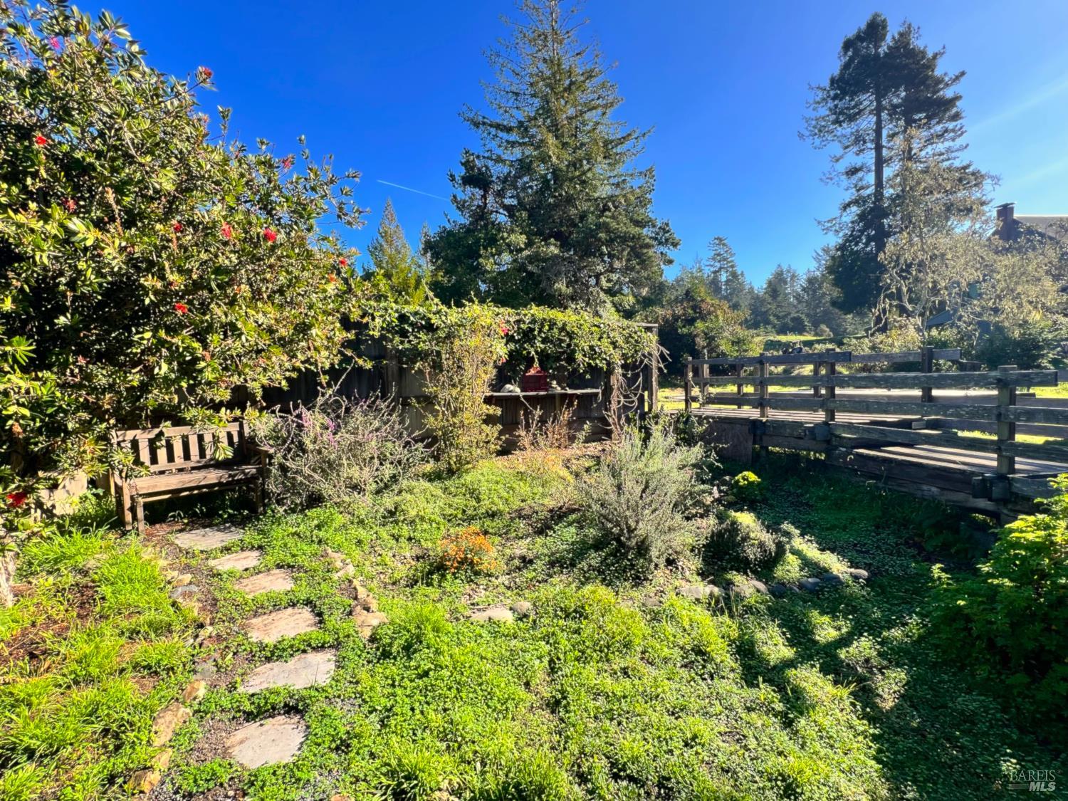 Detail Gallery Image 9 of 46 For 35402 Fly Cloud Rd, The Sea Ranch,  CA 95497 - 2 Beds | 2 Baths