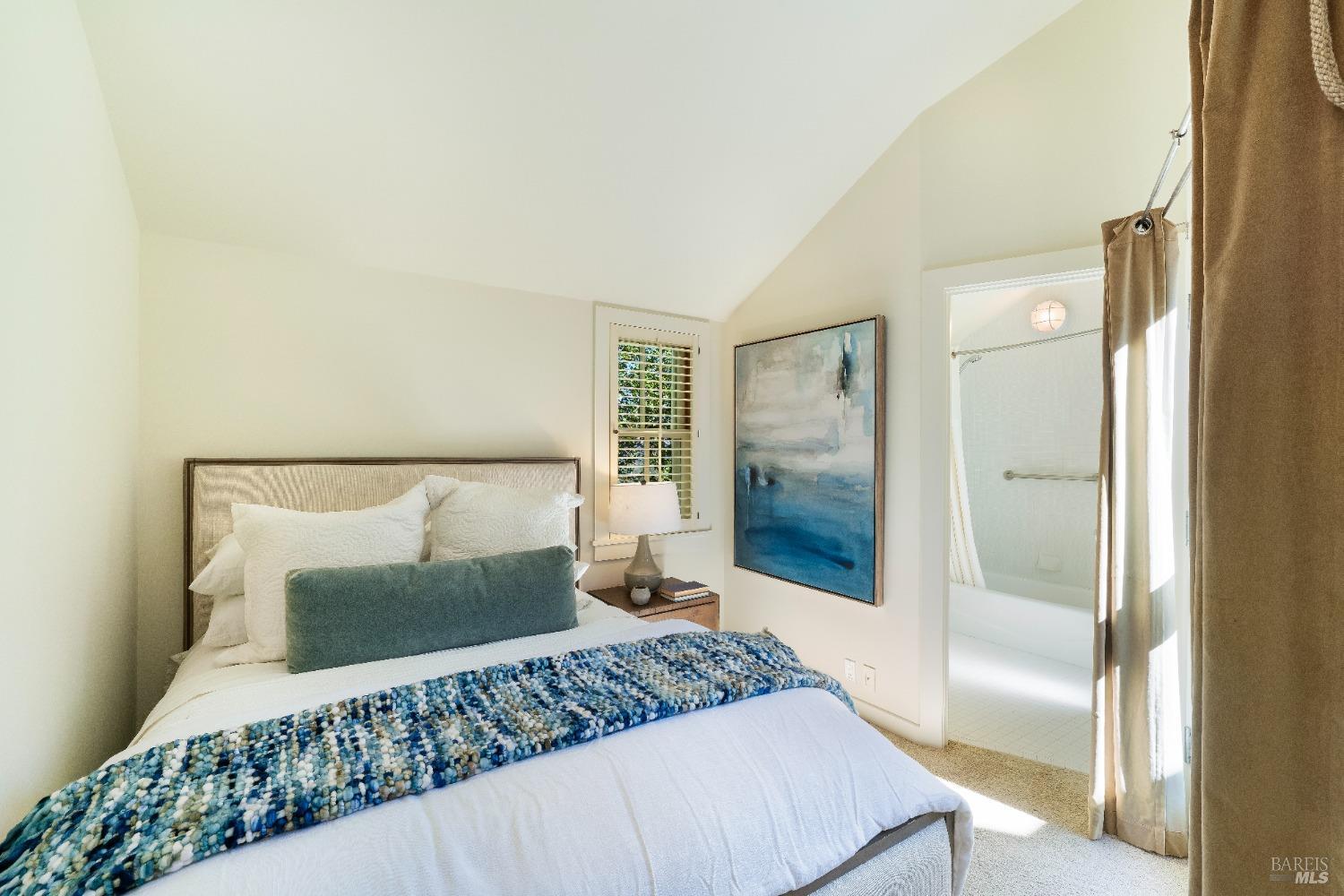 Detail Gallery Image 51 of 62 For 775 White Oak Dr, Santa Rosa,  CA 95409 - 5 Beds | 5/3 Baths