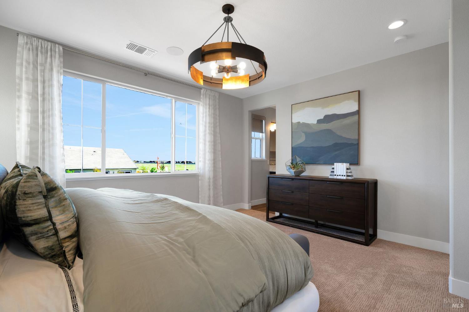 Detail Gallery Image 24 of 39 For 521 Eagle Cir, Oakley,  CA 94561 - 4 Beds | 3 Baths