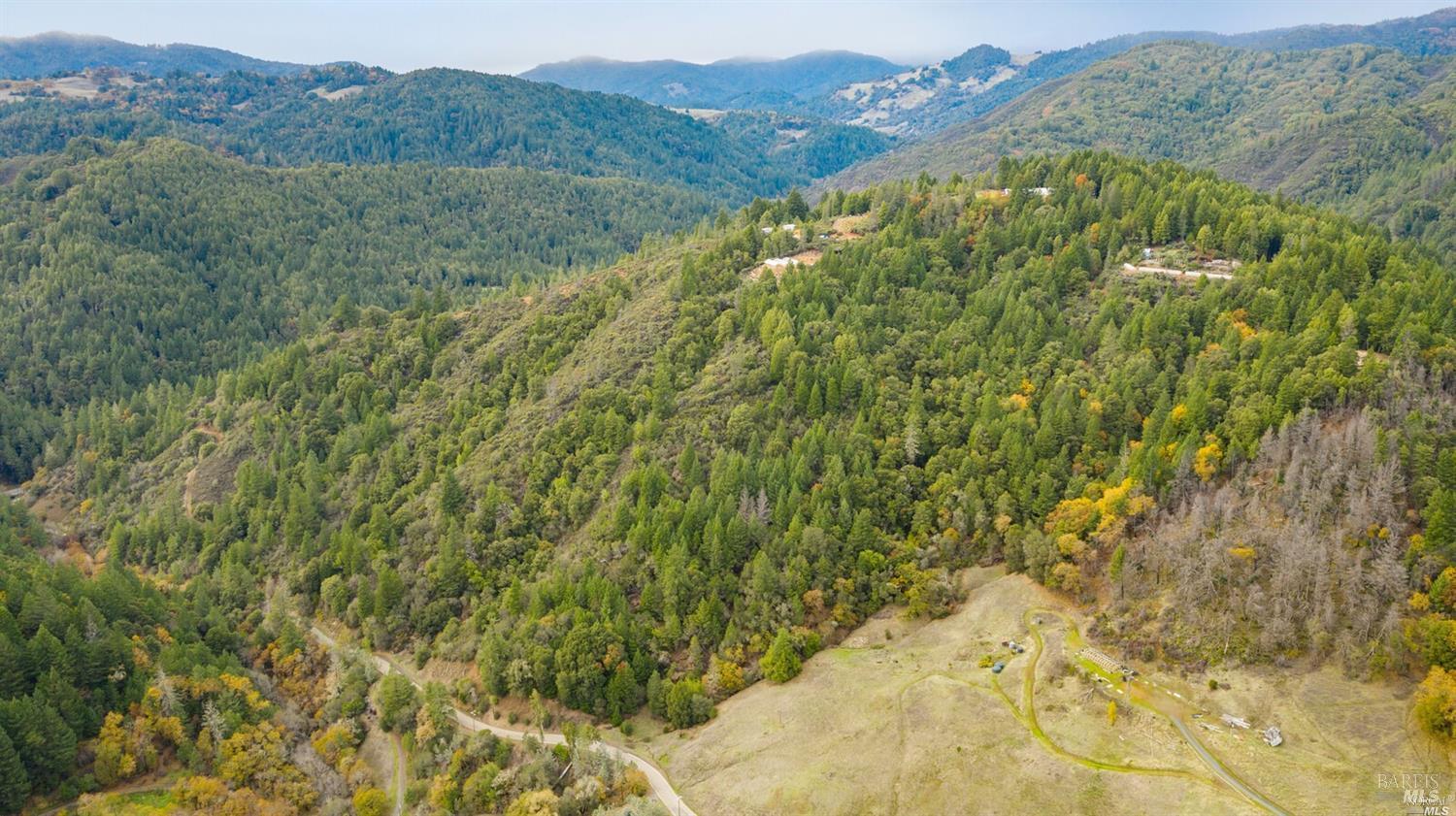 Detail Gallery Image 21 of 30 For 1500 Deer Trail Dr, Laytonville,  CA 95454 - 2 Beds | 2 Baths