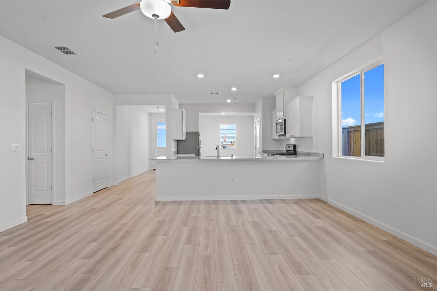 Detail Gallery Image 6 of 25 For 2230 Front Porch Ln, Rio Vista,  CA 94571 - 3 Beds | 2 Baths