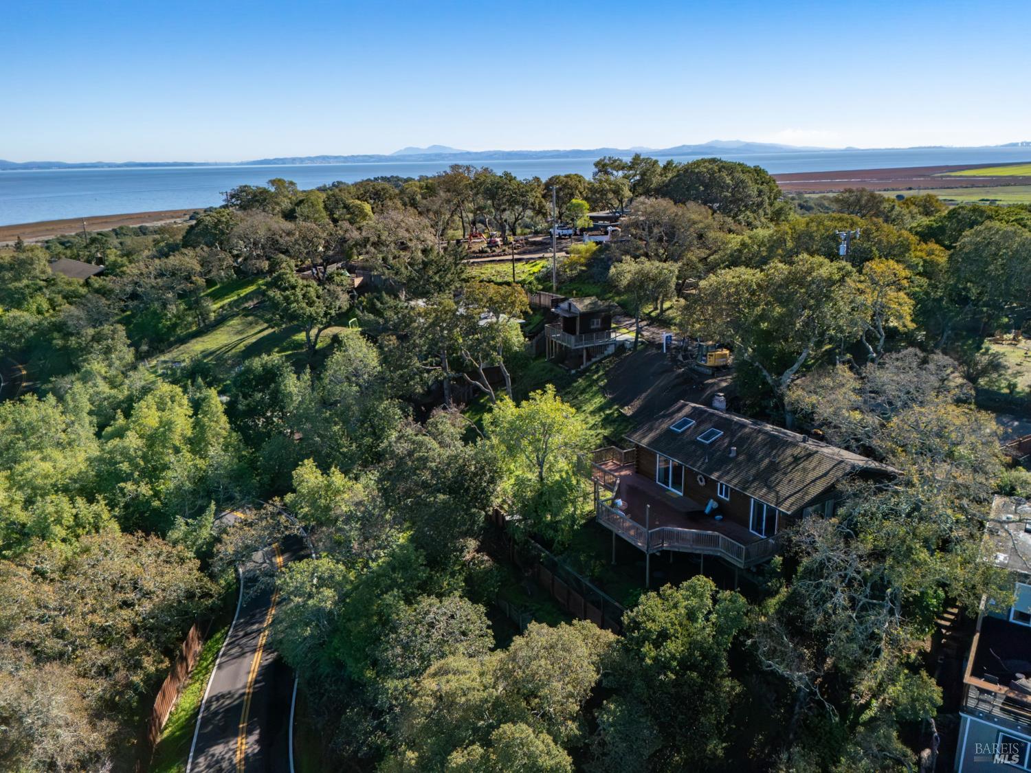 Detail Gallery Image 48 of 56 For 30 Manzanita Ave, Novato,  CA 94945 - 3 Beds | 2 Baths