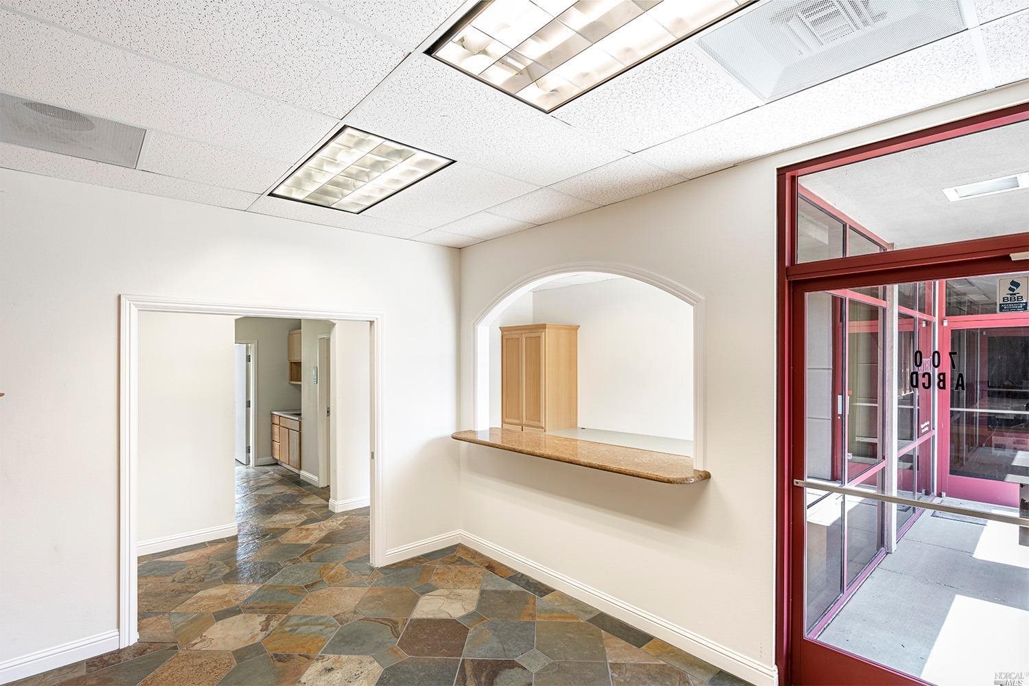 Detail Gallery Image 6 of 27 For 7975 Cameron Dr #700,  Windsor,  CA 95492 - – Beds | – Baths