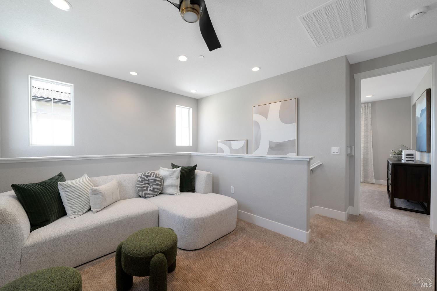 Detail Gallery Image 19 of 39 For 521 Eagle Cir, Oakley,  CA 94561 - 4 Beds | 3 Baths