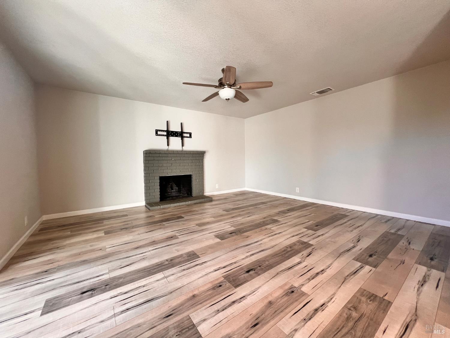 Detail Gallery Image 9 of 35 For 445 Drouin Dr, Rio Vista,  CA 94571 - 4 Beds | 2 Baths