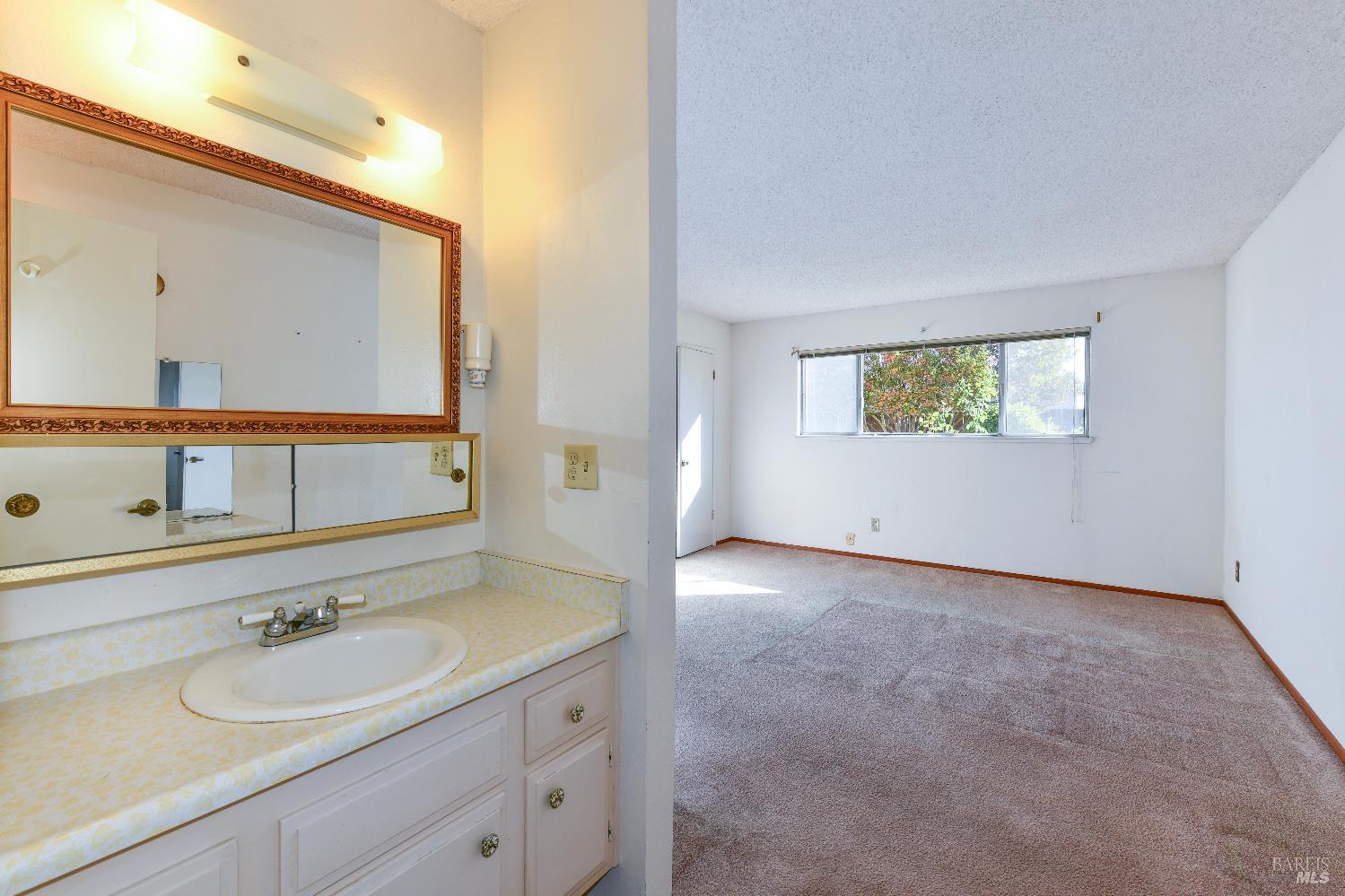 Detail Gallery Image 16 of 33 For 1803 Monarch Dr, Napa,  CA 94558 - 4 Beds | 2 Baths