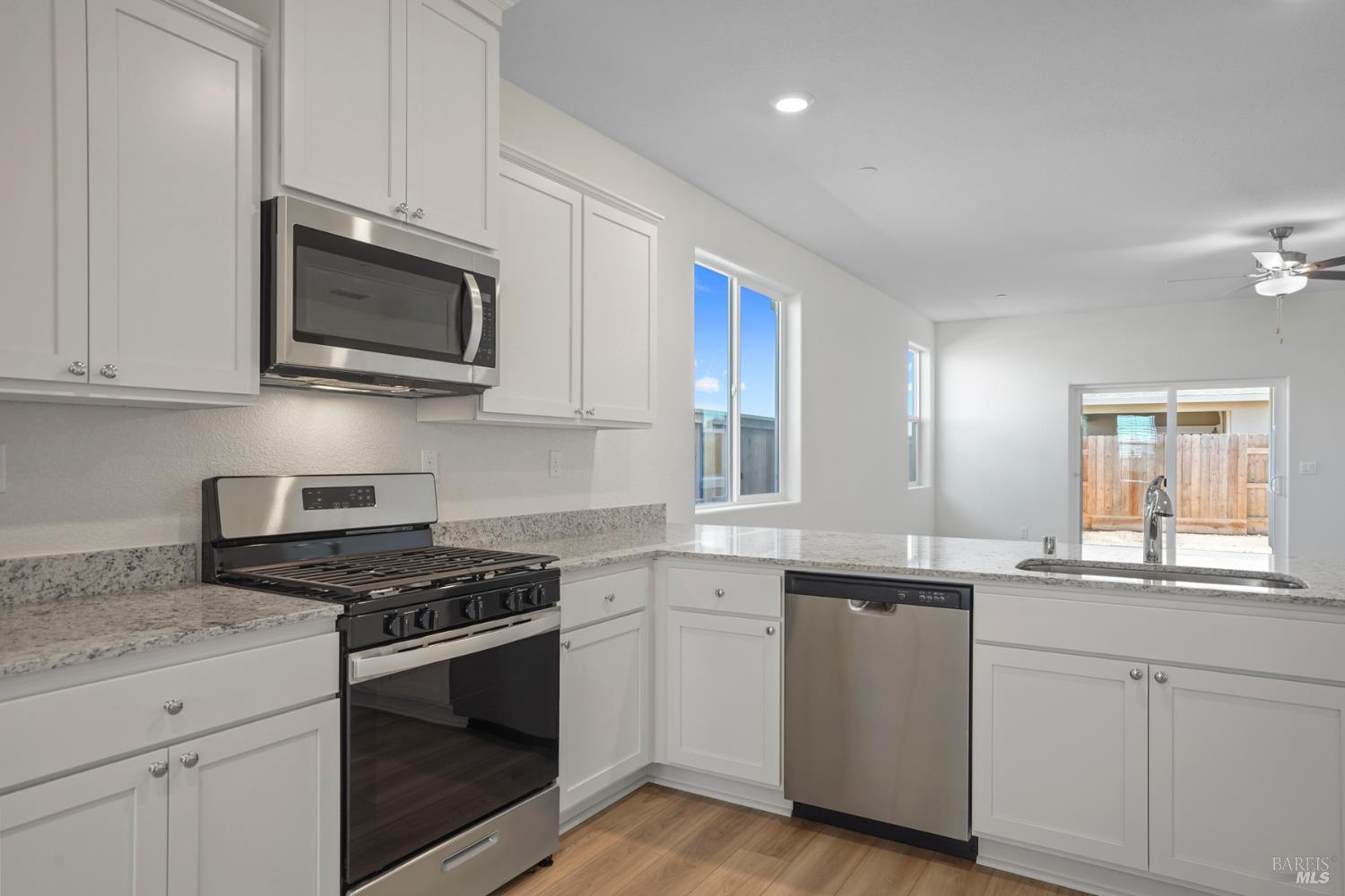 Detail Gallery Image 12 of 25 For 2230 Front Porch Ln, Rio Vista,  CA 94571 - 3 Beds | 2 Baths