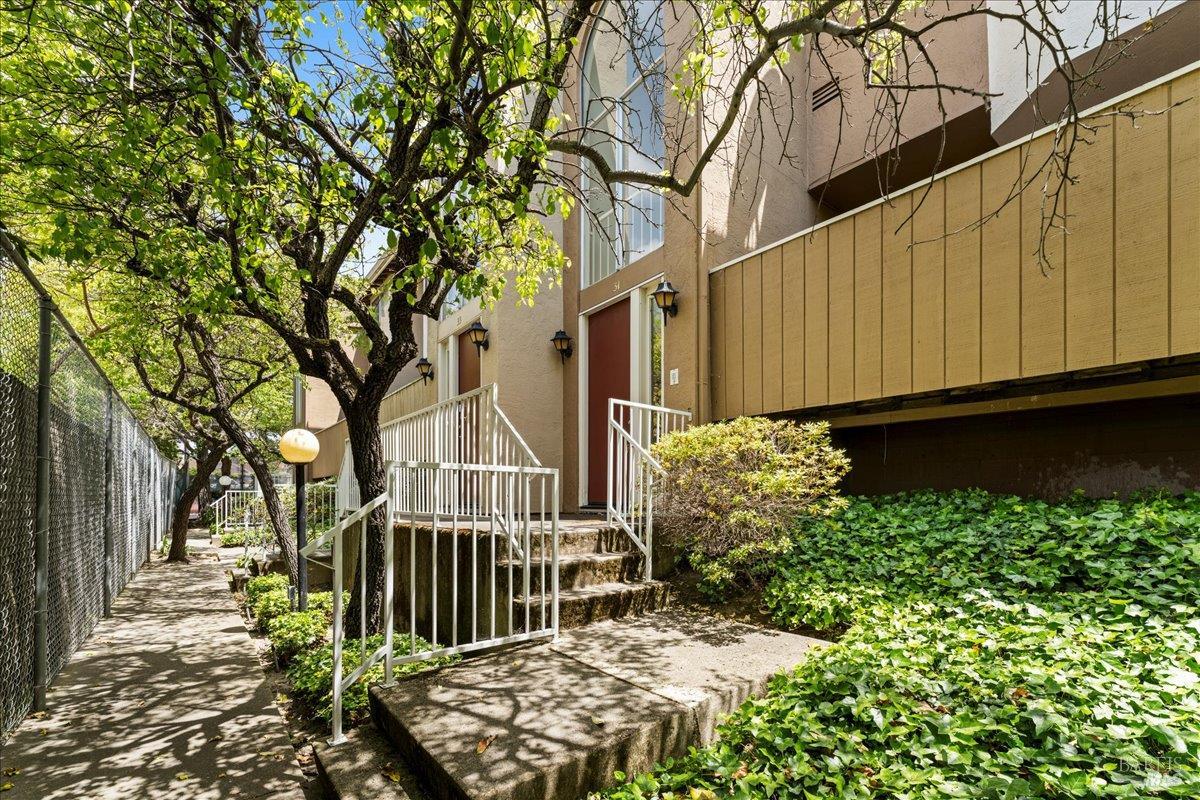 Front Image Thumbnail for BA325099803