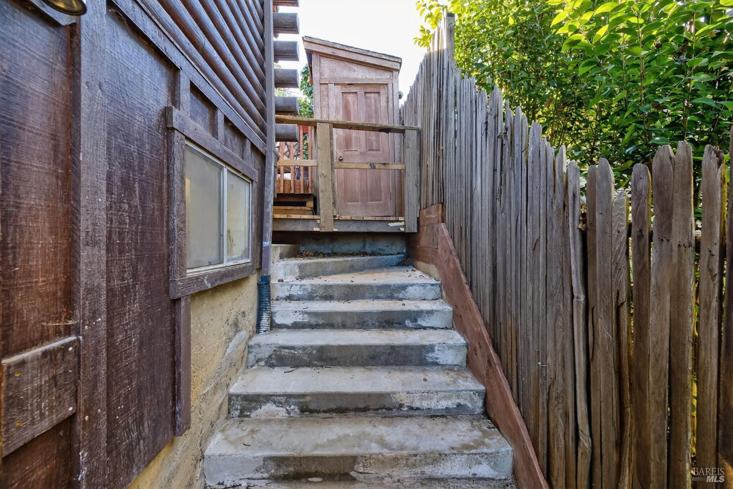 Detail Gallery Image 34 of 56 For 30 Manzanita Ave, Novato,  CA 94945 - 3 Beds | 2 Baths