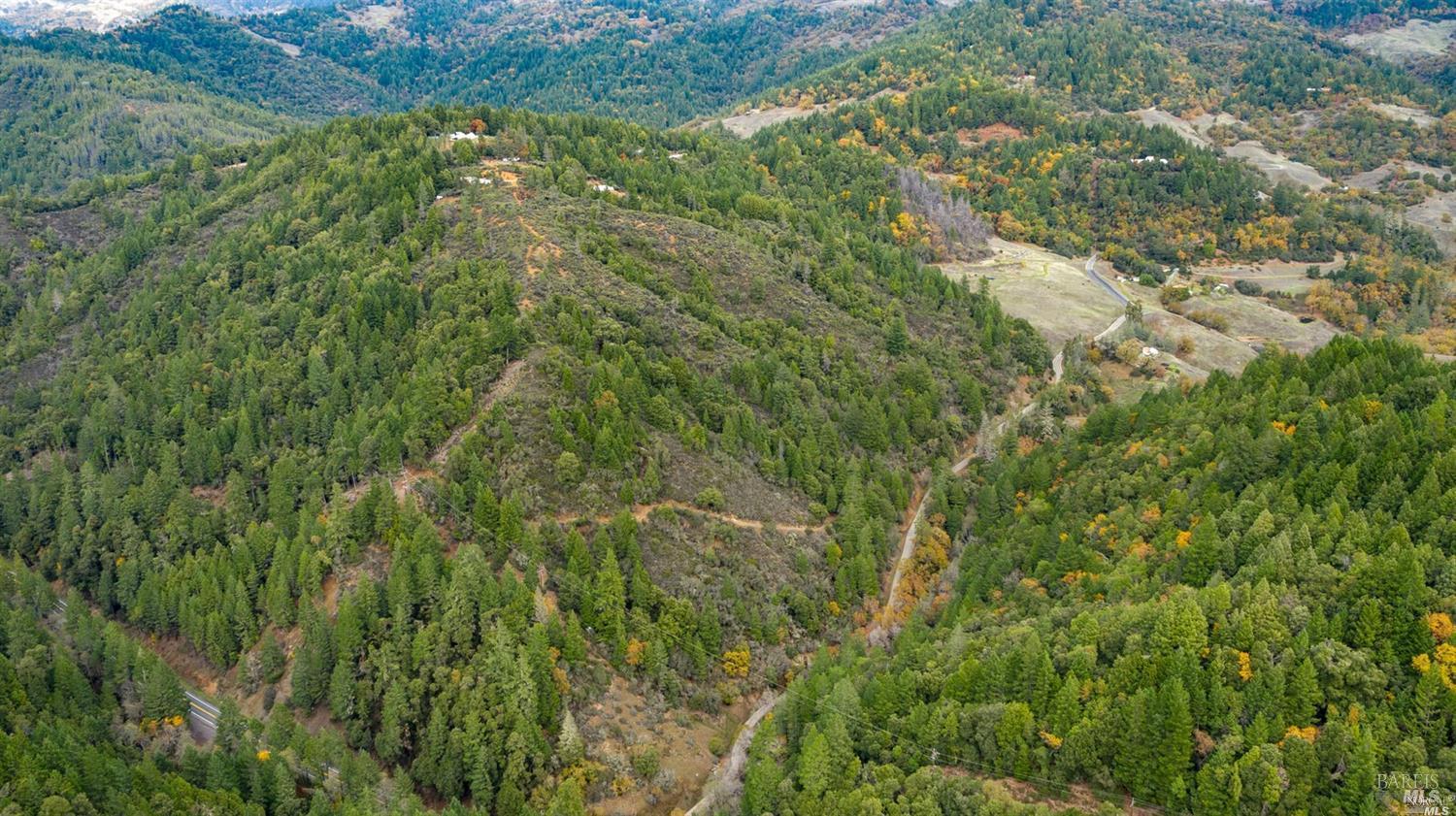 Detail Gallery Image 23 of 30 For 1500 Deer Trail Dr, Laytonville,  CA 95454 - 2 Beds | 2 Baths