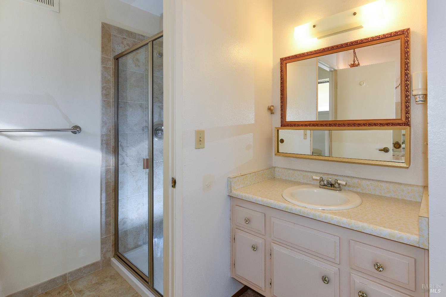 Detail Gallery Image 17 of 33 For 1803 Monarch Dr, Napa,  CA 94558 - 4 Beds | 2 Baths