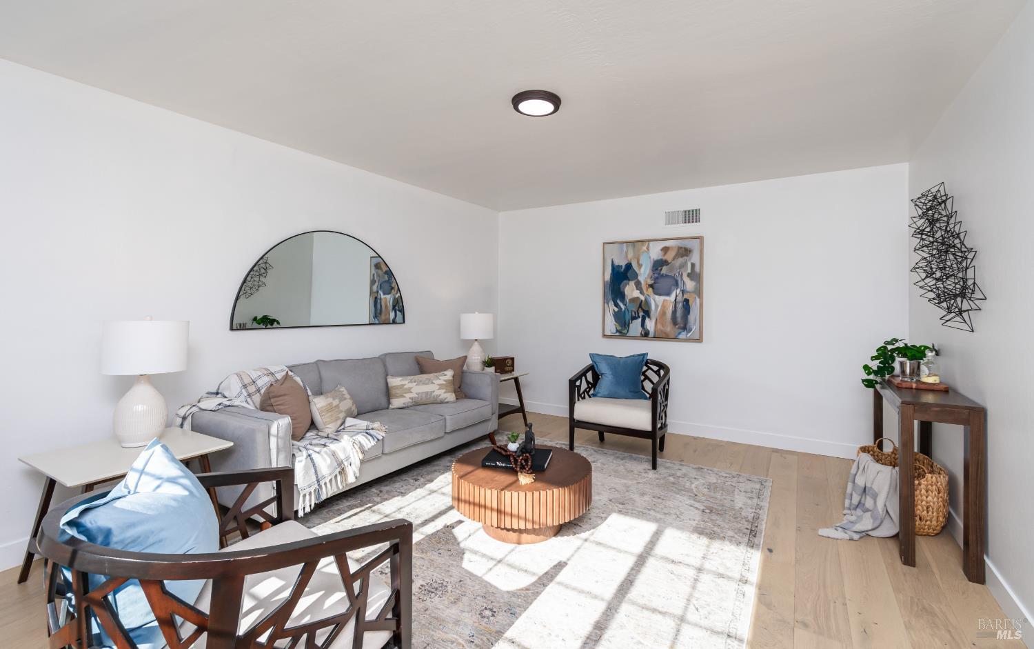 Detail Gallery Image 7 of 48 For 1842 Trower Ave, Napa,  CA 94558 - 3 Beds | 2 Baths