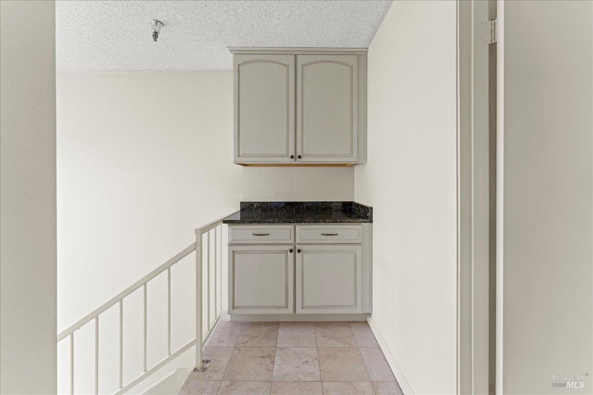 Detail Gallery Image 18 of 36 For 2121 Vale Rd #31,  San Pablo,  CA 94806 - 3 Beds | 3 Baths