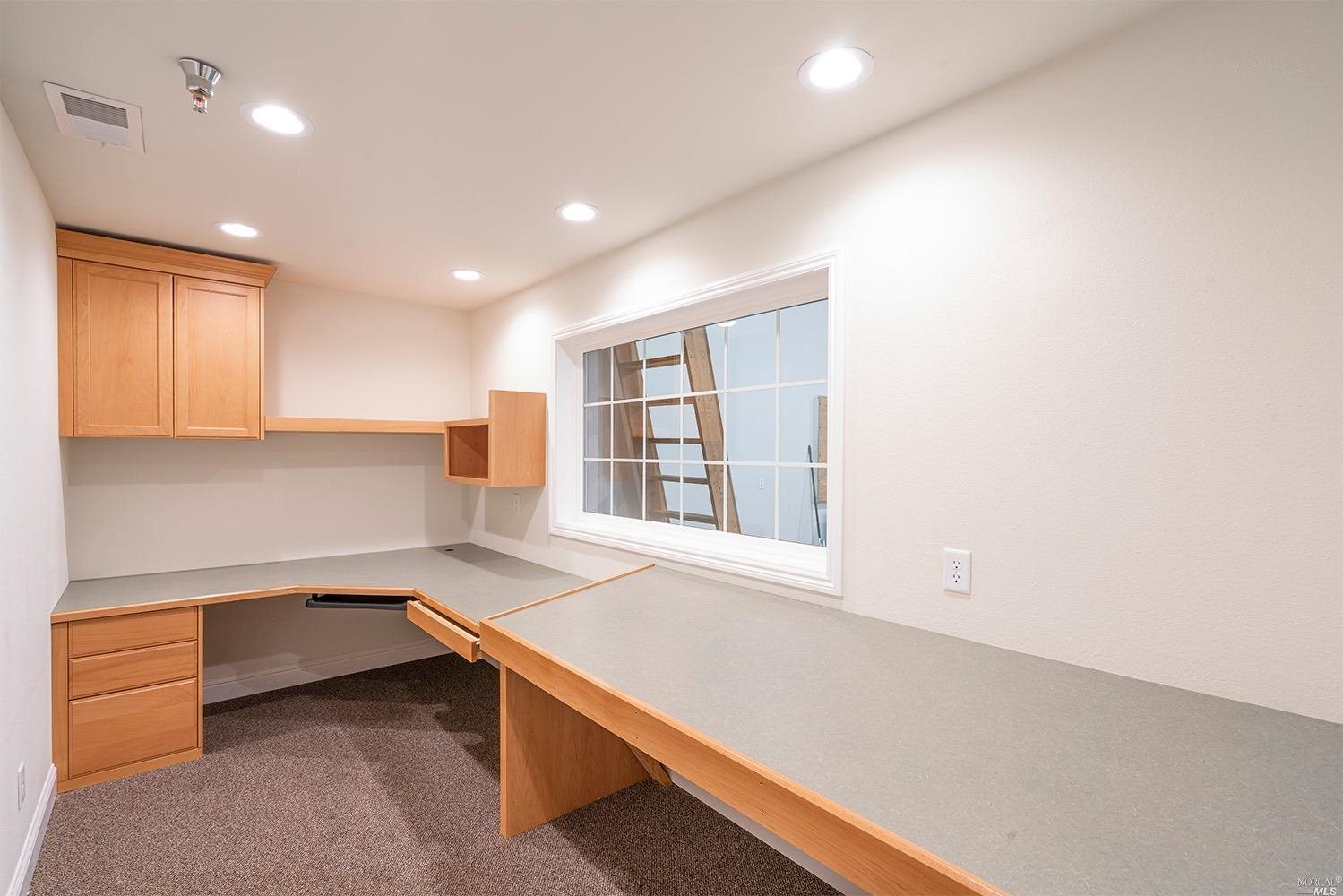 Detail Gallery Image 15 of 27 For 7975 Cameron Dr #700,  Windsor,  CA 95492 - – Beds | – Baths