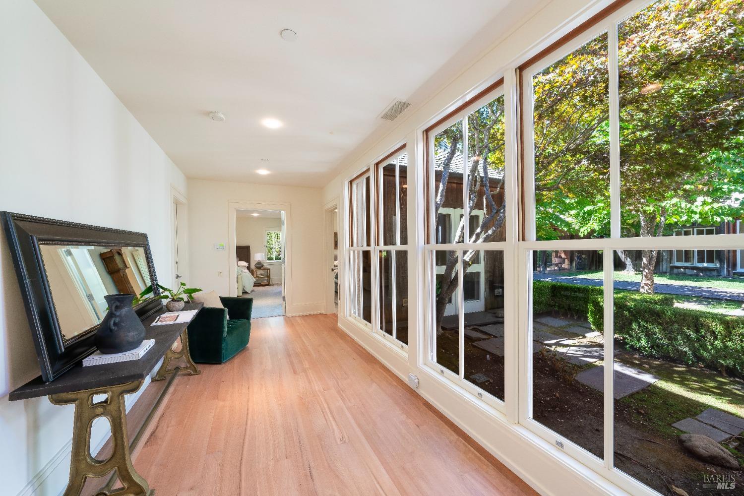 Detail Gallery Image 30 of 62 For 775 White Oak Dr, Santa Rosa,  CA 95409 - 5 Beds | 5/3 Baths