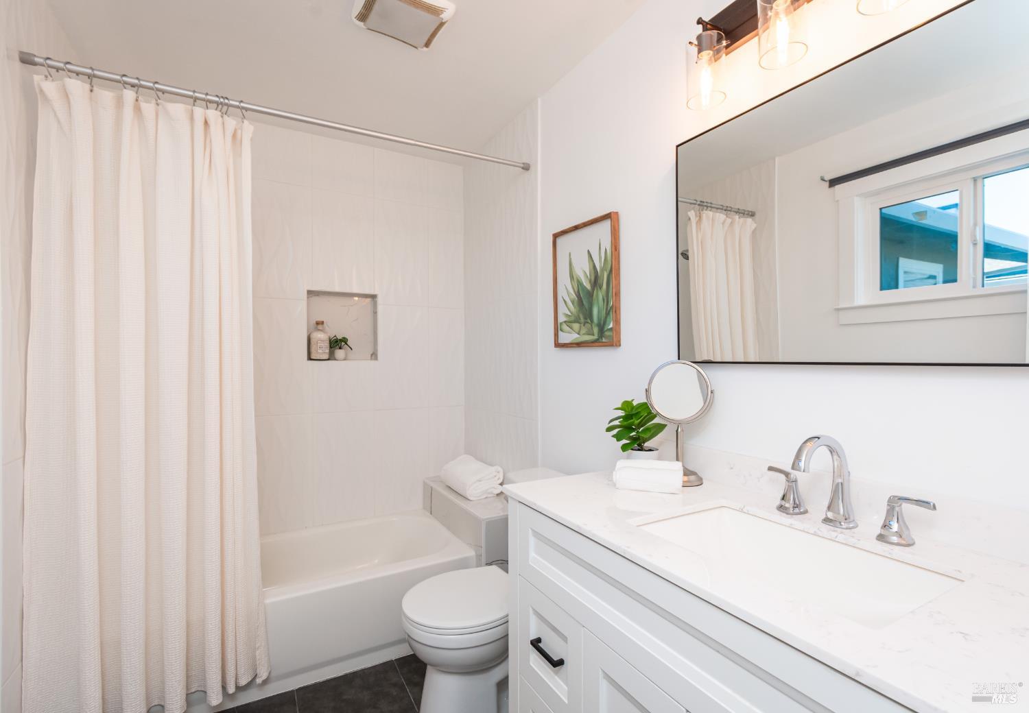 Detail Gallery Image 37 of 48 For 1842 Trower Ave, Napa,  CA 94558 - 3 Beds | 2 Baths