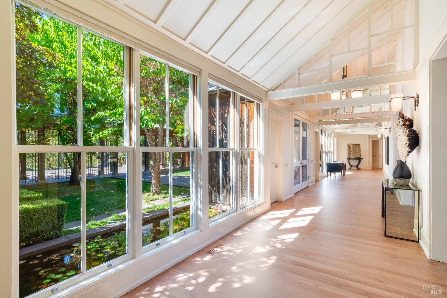 Detail Gallery Image 16 of 62 For 775 White Oak Dr, Santa Rosa,  CA 95409 - 5 Beds | 5/3 Baths